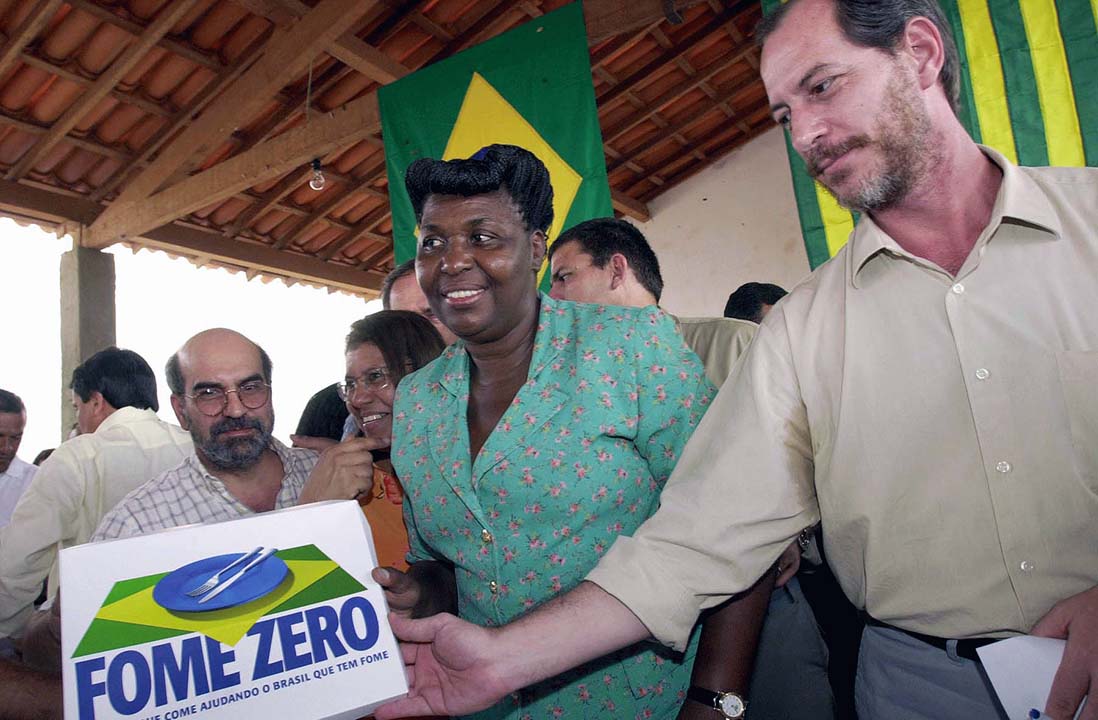 Ministros José Graziano (Segurança Alimentar) , Benedita da Silva (Assistência e Promoção Social) e Ciro Gomes (Integração nacional) visitam Guaribas (PI), município símbolo do combate à fome por ter um dos menores IDH do país. (Foto: Ana Nascimento/Agência Brasil)