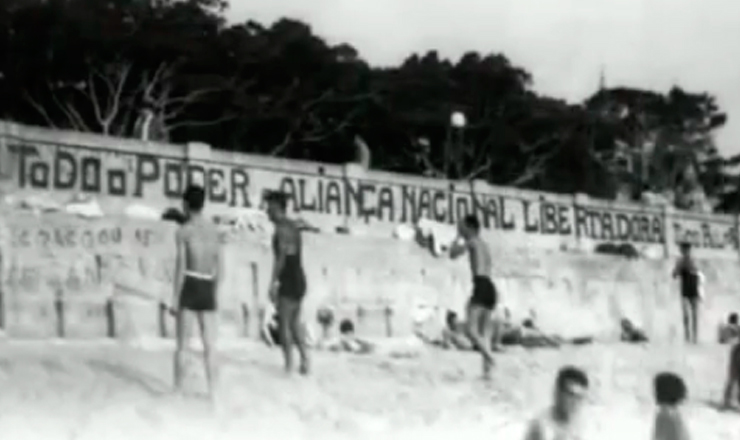  Vargas fecha a ANL.&nbsp;Trecho do document&aacute;rio &quot;1935: o Assalto ao Poder&quot; (2002), de Eduardo Escorel