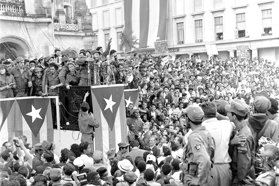 Fidel Castro discursa na vitória da Revolução Cubana. (Foto: Wikimedia Commons)