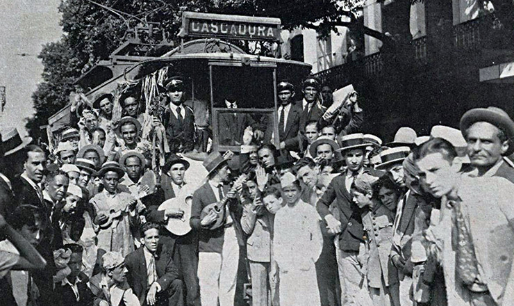  <strong> Carnaval de rua no Rio de Janeiro, </strong> em imagem publicada na "Careta" de 4 de março de 1933 