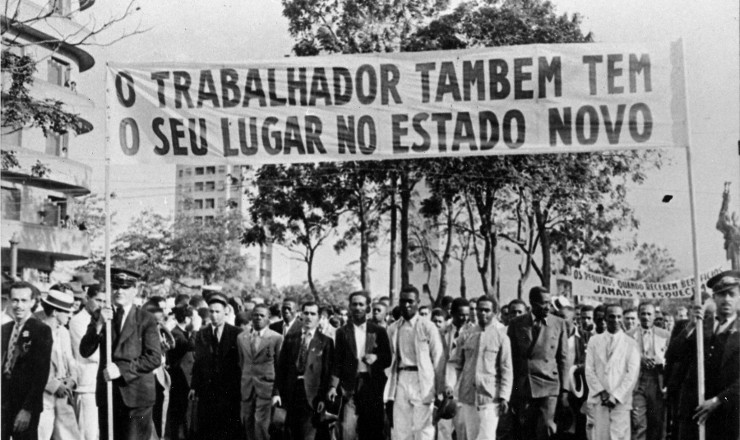  <strong> Manifestação</strong> <strong> trabalhista</strong> promovida pelo Departamento de Imprensa e Propaganda, Rio de Janeiro, 1940