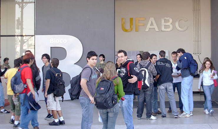  <strong> Universidade Federal do ABC: </strong> construída segundo a política nacional de expansão da universidades federais