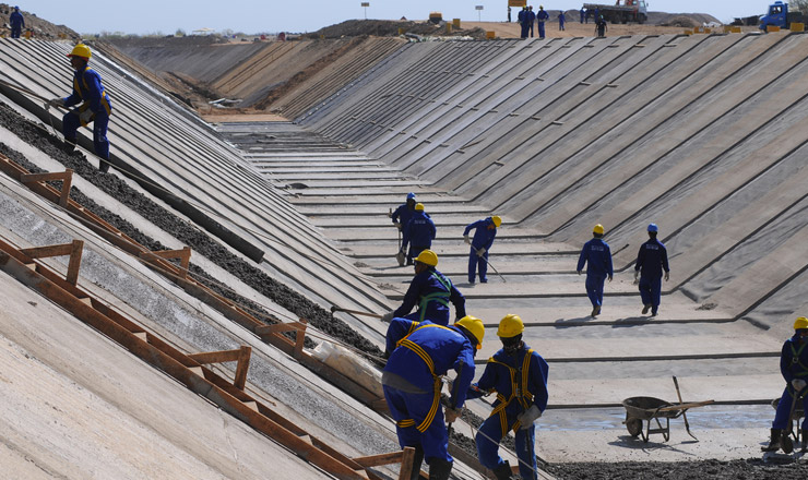  <strong> Obras de transposição em Cabrobó (PE): </strong> promessa de segurança hídrica a 12 milhões de nordestinos      