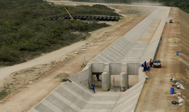  <strong> Obras do trecho 3</strong> do Eixão das Águas, no Ceará