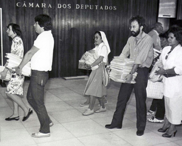 População  participa da Constituinte