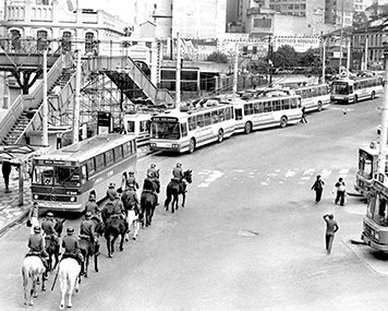 'Fora daqui o FMI' é o novo grito da rua