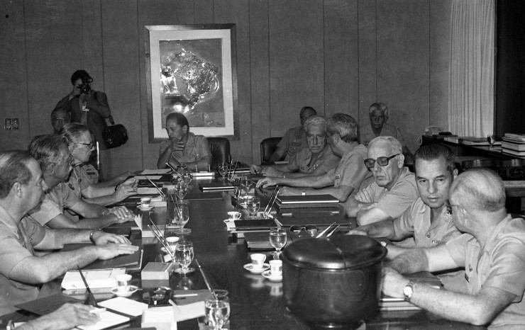  <strong> General Walter Pires</strong>  em reunião do Alto Comando do Exército