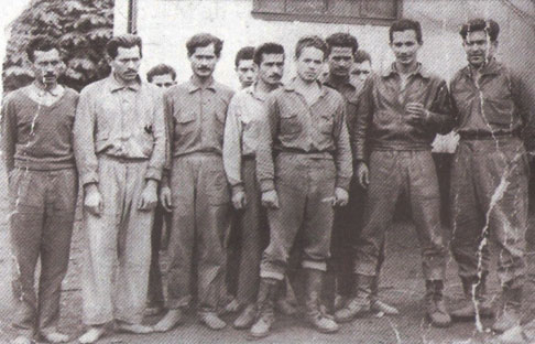 Membros do M14 presos em Assunção, capital do Paraguai. (Foto: Reprodução)