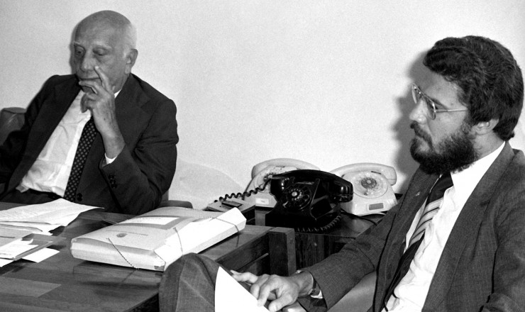 Memorial da Democracia - Diretas-J&aacute; d&aacute; o seu primeiro passo