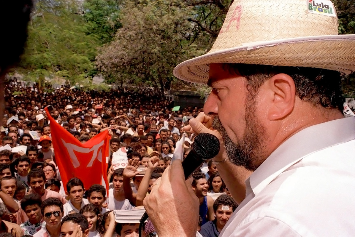 Em Teresina, no Piauí, Estado visitado na caravana iniciada em 19 de março de 1994 e que percorreu também o Ceará, a Paraíba e o Rio Grande do Norte. (Foto: Marcelo Soubhia/Folhapress)