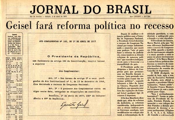   Ao fechar o Congresso,  o general presidente anuncia que far&aacute; n&atilde;o s&oacute; a reforma do Judici&aacute;rio como tamb&eacute;m a pol&iacute;tica