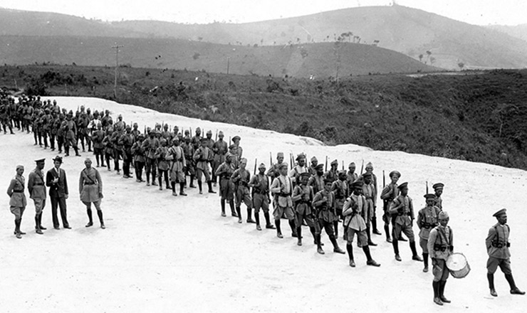  <strong> O apoio que não veio: </strong> tropa mineira em Barbacena se prepara para enfrentar os paulistas