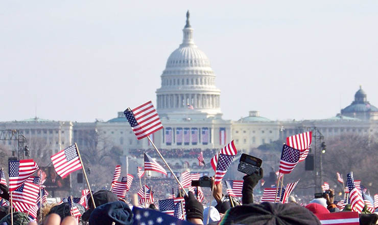  <strong> Norte-americanos na posse: </strong> 1,8 milhão de pessoas na frente do Capitólio