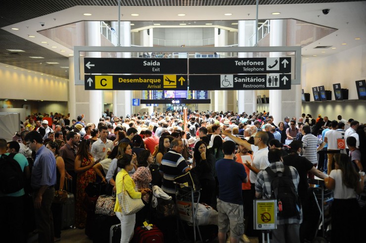  <strong> Aeroporto Santos Dumond</strong> , no Rio de Janeiro. Entre 2004 e 2010 o número de passageiros em vôos domésticos mais do que dobrou