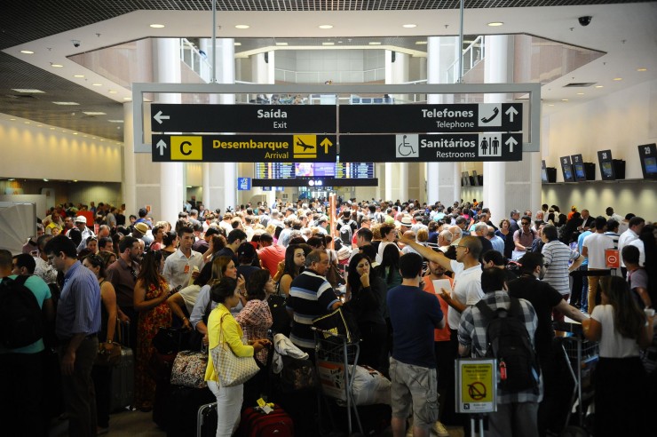  <strong> Aeroporto Santos Dumond</strong> , no Rio de Janeiro. Entre 2004 e 2010 o número de passageiros em vôos domésticos mais do que dobrou