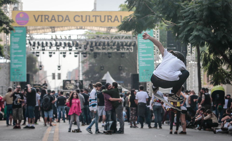 1ª Virada Cultural agita São Paulo