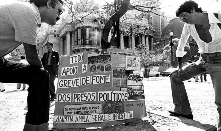  <strong> Campanha de apoio</strong> aos presos políticos em greve de fome, no centro do Rio