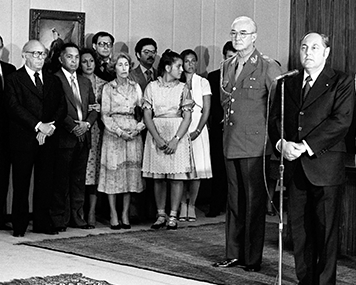 Por 49 dias, um civil ocupa a Presidência