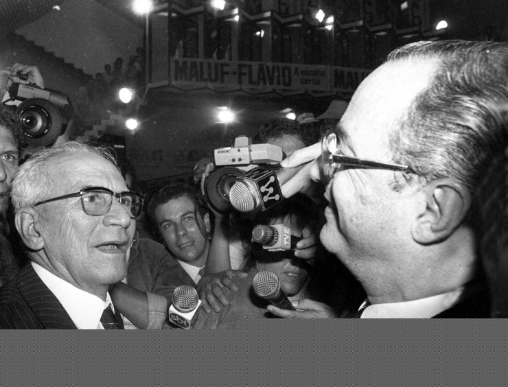  <strong> Golbery do Couto e Silva,</strong> ex-chefe do Gabinete Civil de Figueiredo, e o deputado Paulo Maluf na convenção do PDS