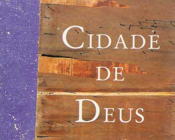 Livro expõe a dura realidade da favela