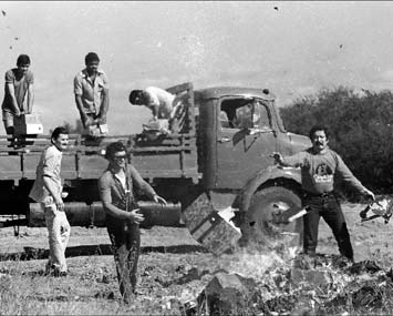 Repressão começa a queimar arquivos
