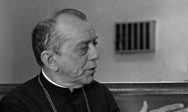  <strong> Dom Helder Câmara, </strong> arcebispo de Olinda e Recife, em 1970; o religioso denunciou a prática de torturas no Brasil em várias palestras no país e no exterior 